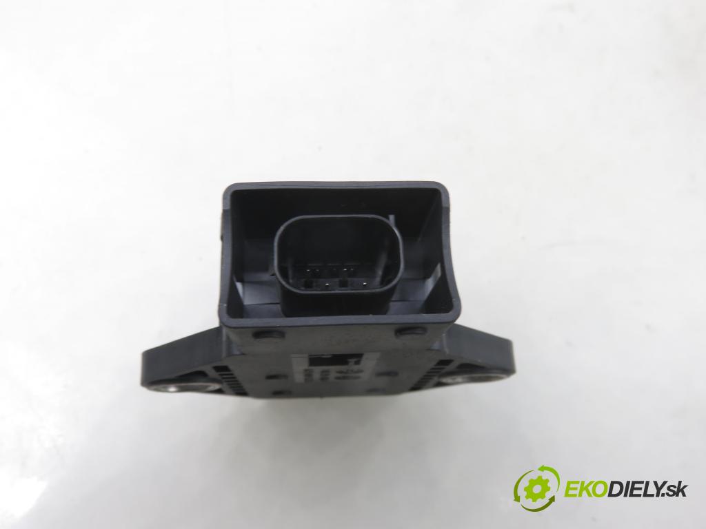 SMART FORFOUR (454) HB 2004 55,00 1.1 (454.030) - M 134.910 1124,00 Snímač ESP 0265005289 ; A4545420418 ; MR955352