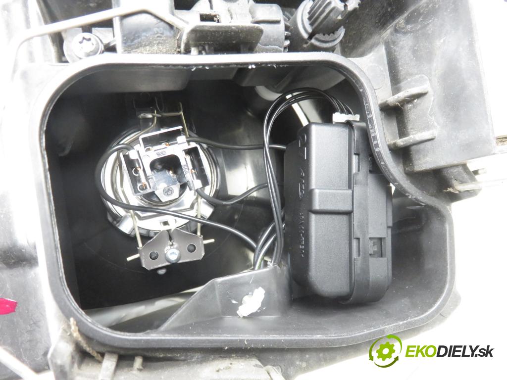 VW POLO (6R, 6C) HB 2009 55,00 1.6 TDI - CAYA 1598,00 světlo PP 6R1941016E ; 89093890