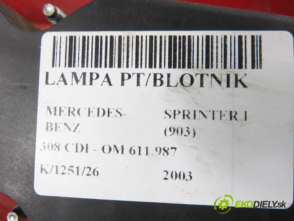 MERCEDES-BENZ SPRINTER 3-t Skrzynia (903) FURGON 2003 60,00 308 CDI - OM 611.987 2148,00 Svetlo pravé zadné