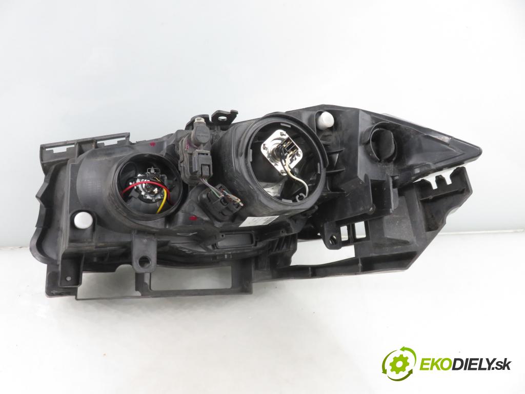 RENAULT MEGANE II (BM0/1_, CM0/1_) HB 2007 82,00 1.6 16V - K4M 812 1598,00 Svetlo PP