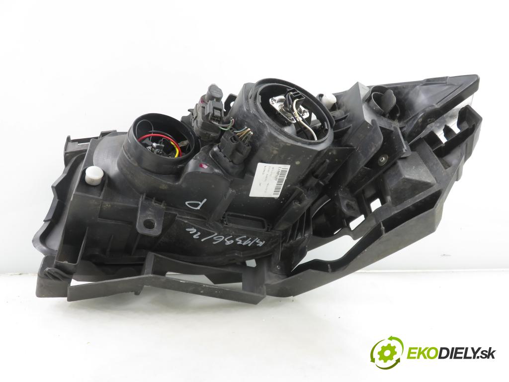 RENAULT MEGANE II (BM0/1_, CM0/1_) HB 2007 82,00 1.6 16V - K4M 812 1598,00 Svetlo PP