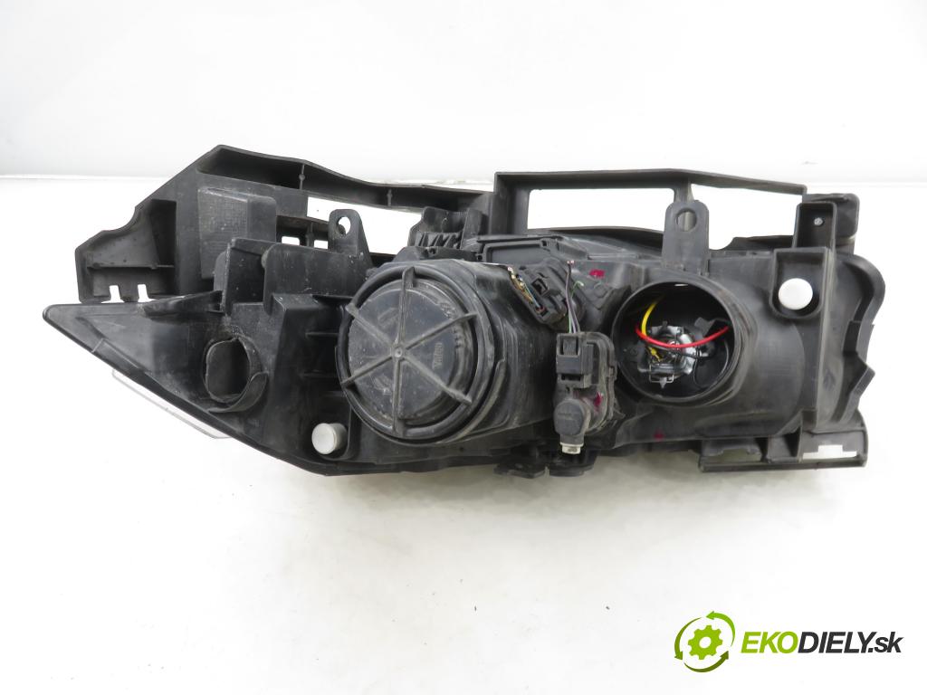 RENAULT MEGANE II (BM0/1_, CM0/1_) HB 2007 82,00 1.6 16V - K4M 812 1598,00 Svetlo PP