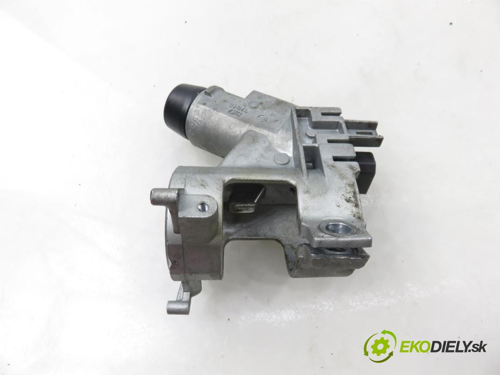 SEAT TOLEDO I (1L) LIFTBACK 1994 85,00 2.0 i - 2E 1984,00 spínačka / VLOŽKY 357905851