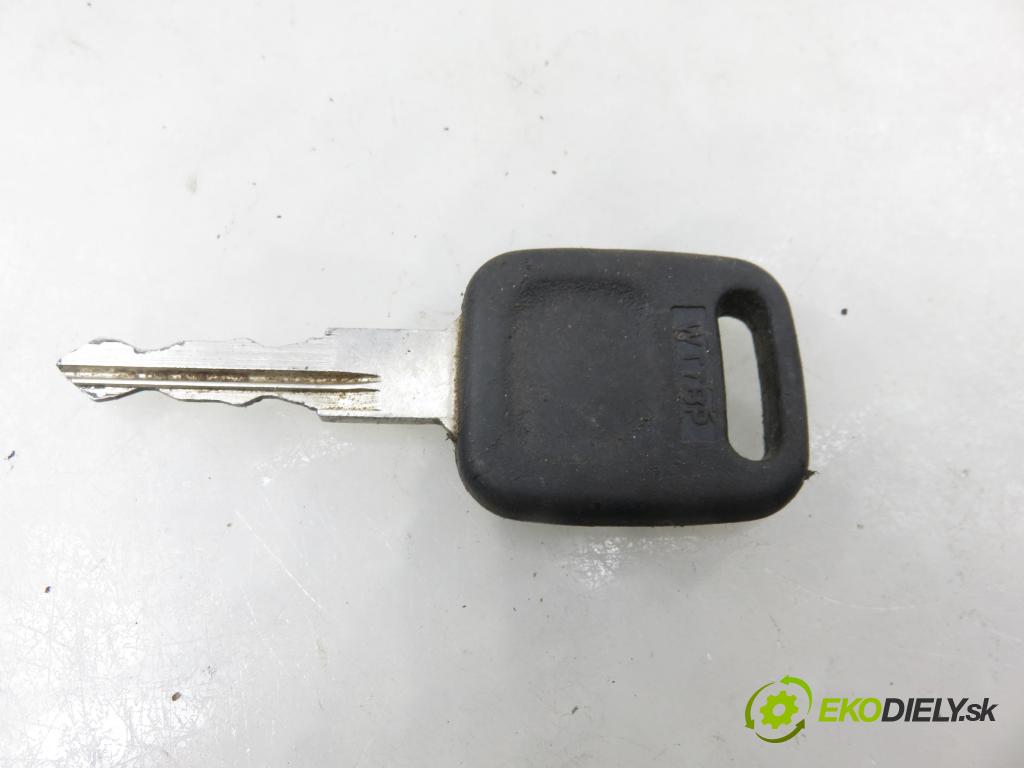 SEAT TOLEDO I (1L) LIFTBACK 1994 85,00 2.0 i - 2E 1984,00 spínačka / VLOŽKY 357905851
