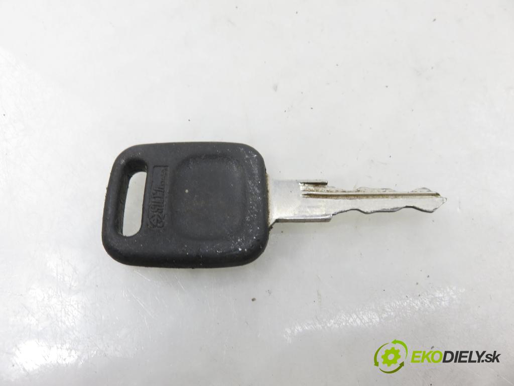 SEAT TOLEDO I (1L) LIFTBACK 1994 85,00 2.0 i - 2E 1984,00 spínačka / VLOŽKY 357905851