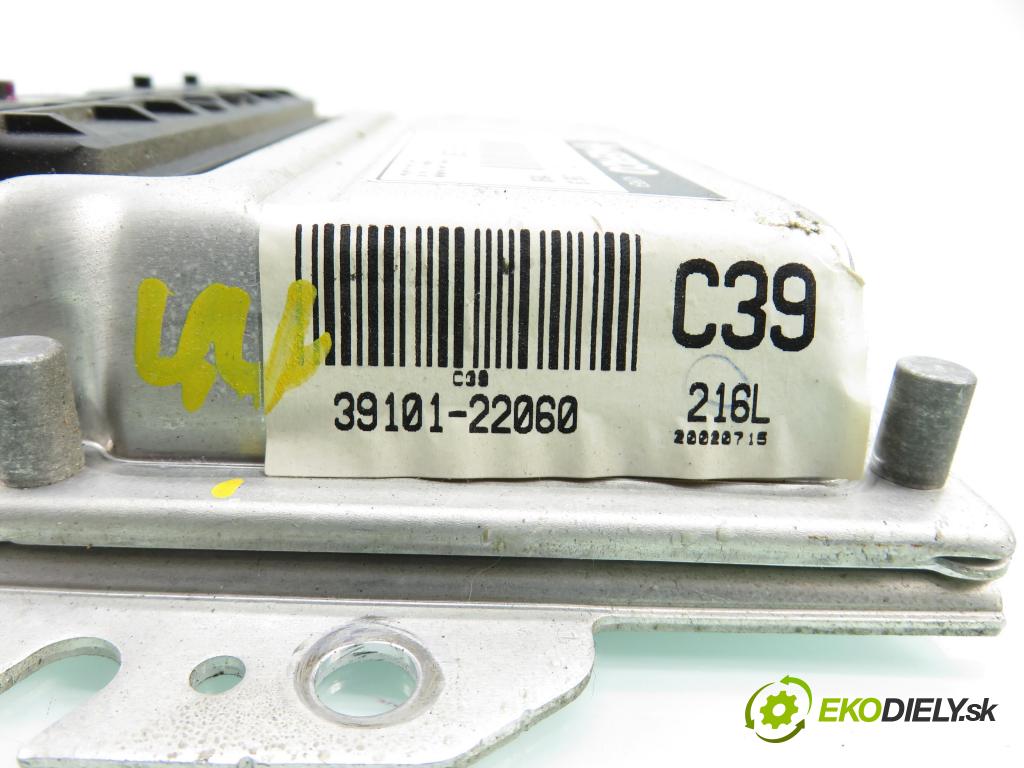 HYUNDAI GETZ (TB) HB 2002 60,00 1.3 12V 82 - G4EA 1341,00 řídící jednotka motora 3910622060 ; 9030930216F