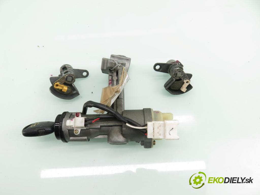 HYUNDAI GETZ (TB) HB 2002 60,00 1.3 12V 82 - G4EA 1341,00 spinačka / zámky