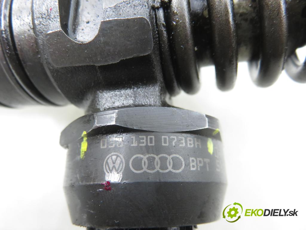 AUDI A4 (8EC, B7) SEDAN 2005 85,00 1.9 TDI - BKE 1896,00 Vstrekovač 038130073BH ; 0414720230 (Vstrekovač paliva)