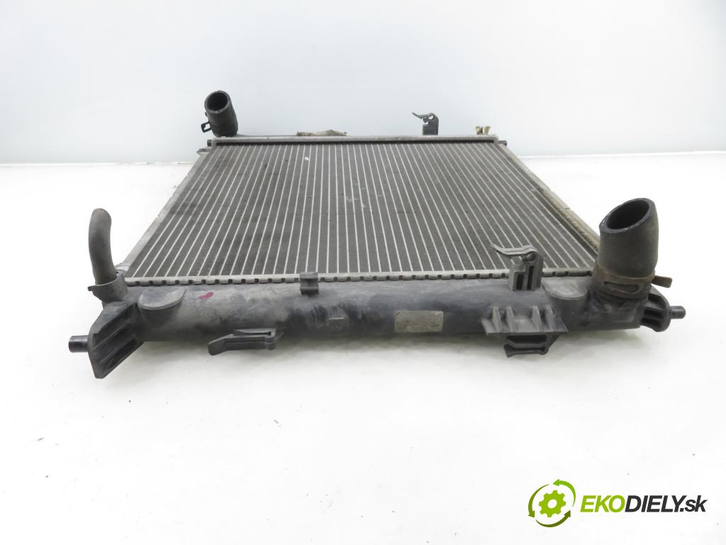 HYUNDAI i30 (FD) HB 2007 66,00 1.6 CRDi 1582,00 chladič vody