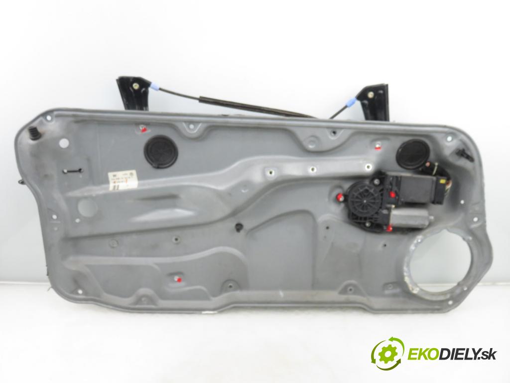 VW GOLF IV (1J1) HB 1998 55,00 1.4 16V - AHW 1390,00 mechanismus oken 3D 1J3837461D