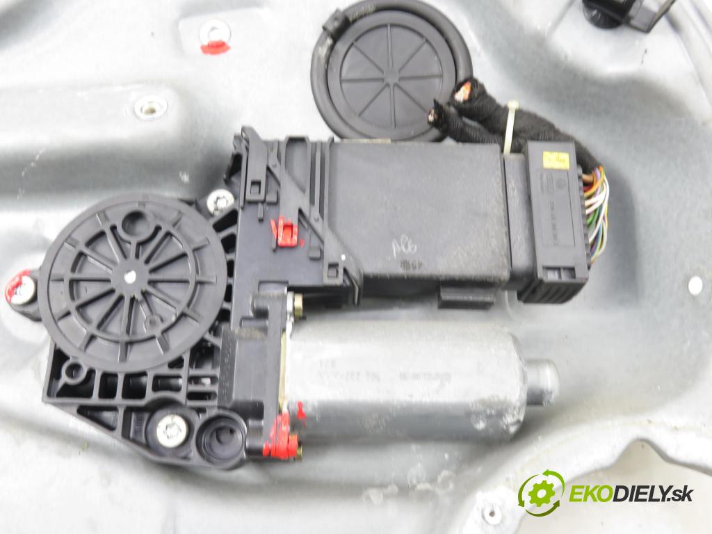 VW GOLF IV (1J1) HB 1998 55,00 1.4 16V - AHW 1390,00 mechanismus oken 3D 1J3837461D