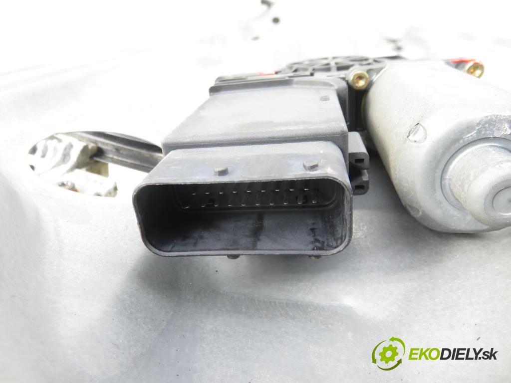 VW GOLF IV (1J1) HB 1998 55,00 1.4 16V - AHW 1390,00 mechanismus oken PPE 3D 1J3837462D