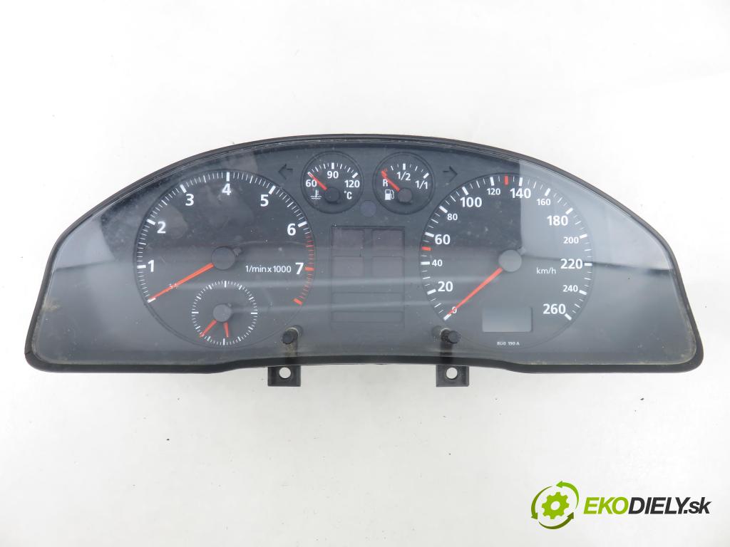 AUDI A4 (8D2, B5) SEDAN 1995 74,00 1.6 - ADP 1595,00 Prístrojovka elektrický 8D0919033C