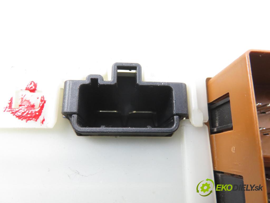 FORD MONDEO IV (BA7) LIFTBACK 2007 92,00 1.8 TDCi - KHBA 1753,00 MODUL BSI 7G9T14A073DC