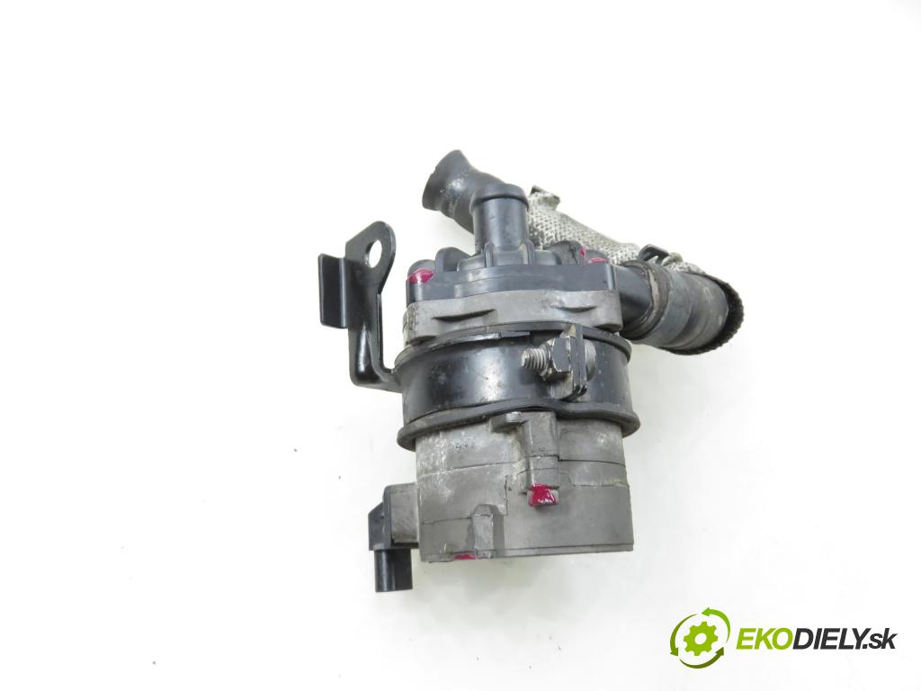 VW TOUAREG (7P5) SUV 2010 245,00 3.0 V6 TSI Hybrid - CGEA 2995,00 Pumpa vody elektrická 7P0965567 ; 701360310