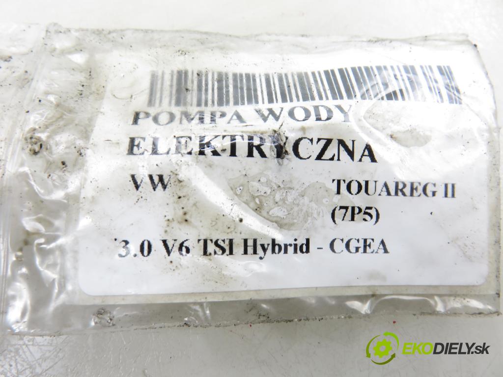 VW TOUAREG (7P5) SUV 2010 245,00 3.0 V6 TSI Hybrid - CGEA 2995,00 Pumpa vody elektrická 7P0965567 ; 701360310