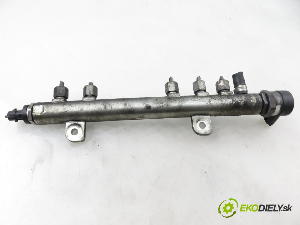 FIAT GRANDE PUNTO (199_) HB 2007 55,00 1.3 D Multijet - 199 A2.000 1248,00 lišta vstřikovací 55211906 ; 0445214086 ; 0281002507 (Vstřikovací lišta)