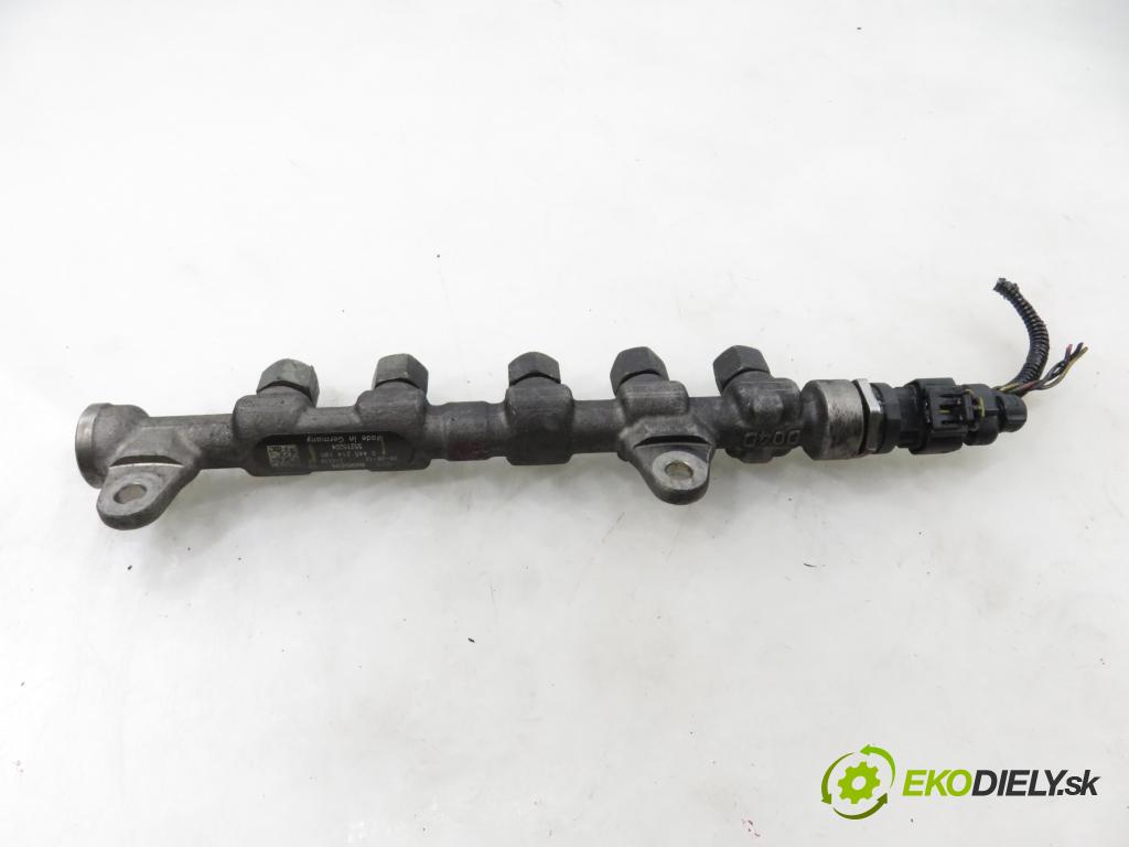 FIAT CROMA (194_) KOMBI 2010 88,00 1.9 D Multijet 120 - 939 A1.000 1910,00 lišta vstřikovací 55215204 ; 0445214190 (Vstřikovací lišta)