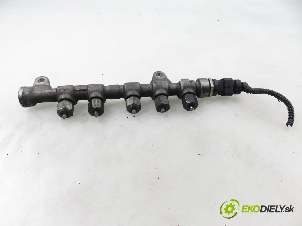 FIAT CROMA (194_) KOMBI 2010 88,00 1.9 D Multijet 120 - 939 A1.000 1910,00 lišta vstřikovací 55215204 ; 0445214190 (Vstřikovací lišta)