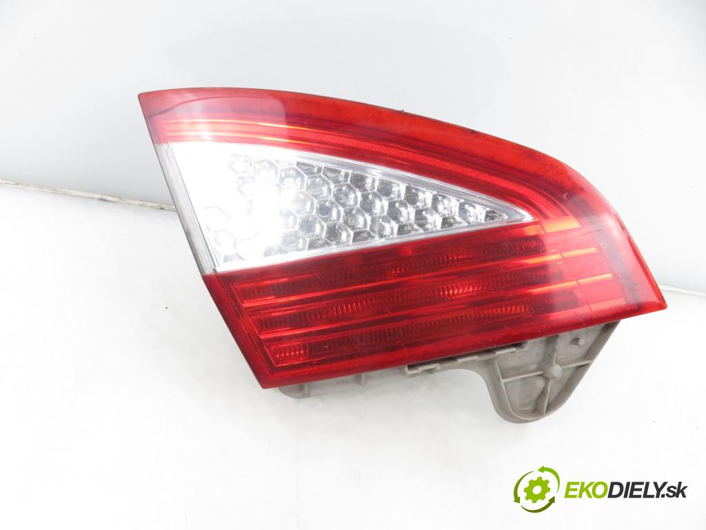 FORD MONDEO IV (BA7) LIFTBACK 2007 92,00 1.8 TDCi - KHBA 1753,00 Svetlo ľavé zadné kufor 