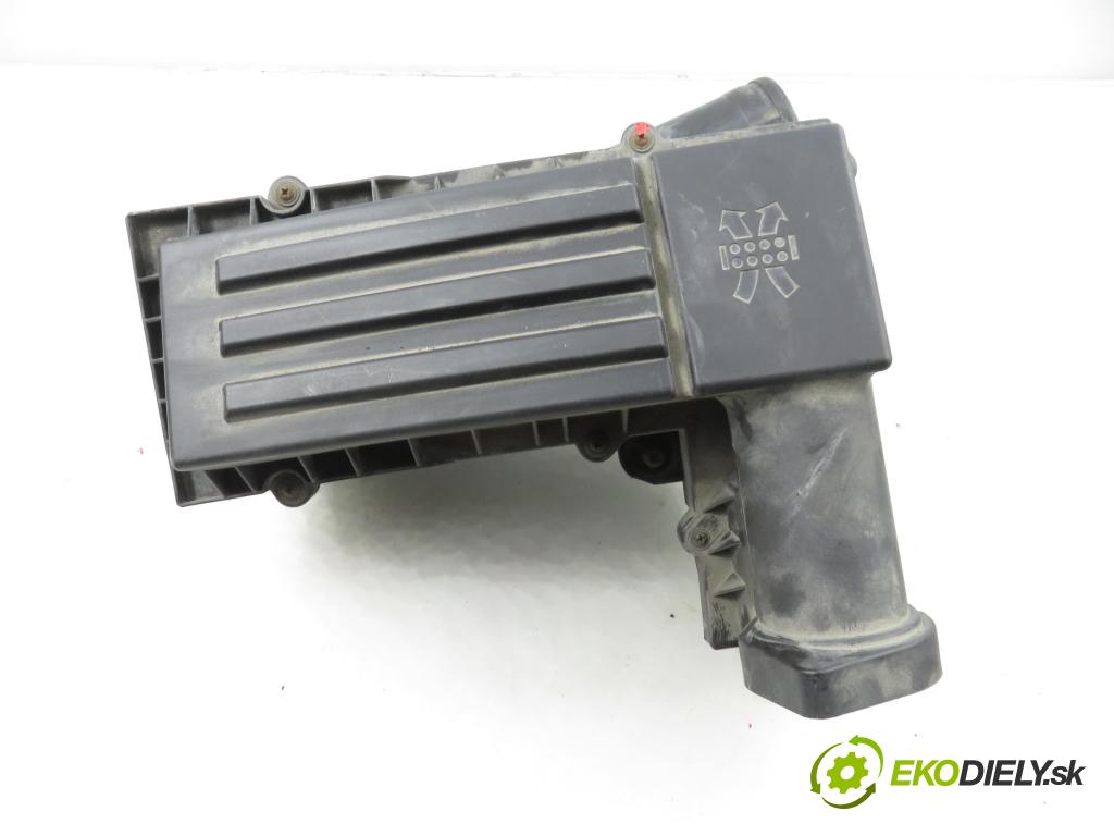 VW GOLF V (1K1) HB 2007 77,00 1.9 TDI - BLS 1896,00 obal filtra vzduchu 3C0129607AF ; 3C0129601AM (Kryt vzduchového filtru)