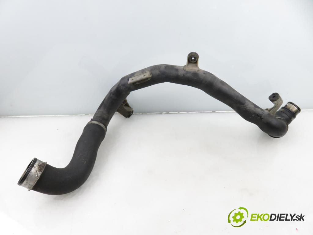 VW GOLF V (1K1) HB 2007 77,00 1.9 TDI - BLS 1896,00 Rúra intercoolera turba 3C0145840H