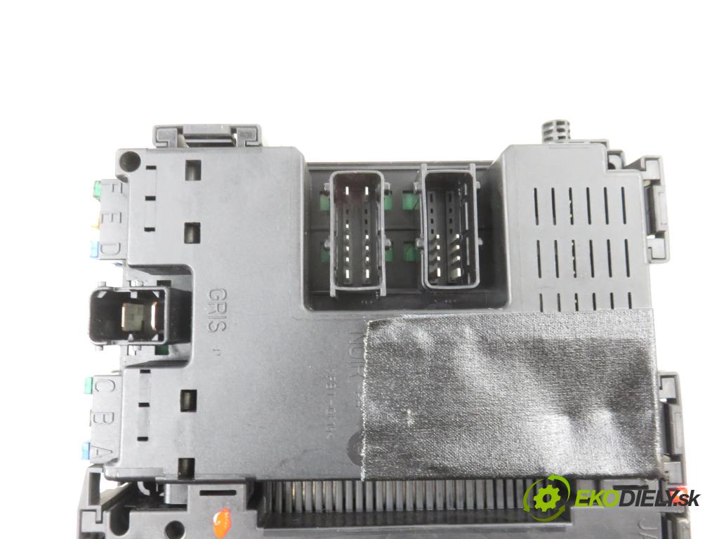 PEUGEOT 206 liftback (2A/C) HB 2000 55,00 1.4 i - KFW (TU3JP) 1360,00 MODUL BSI 9626460880 ; S105872300G