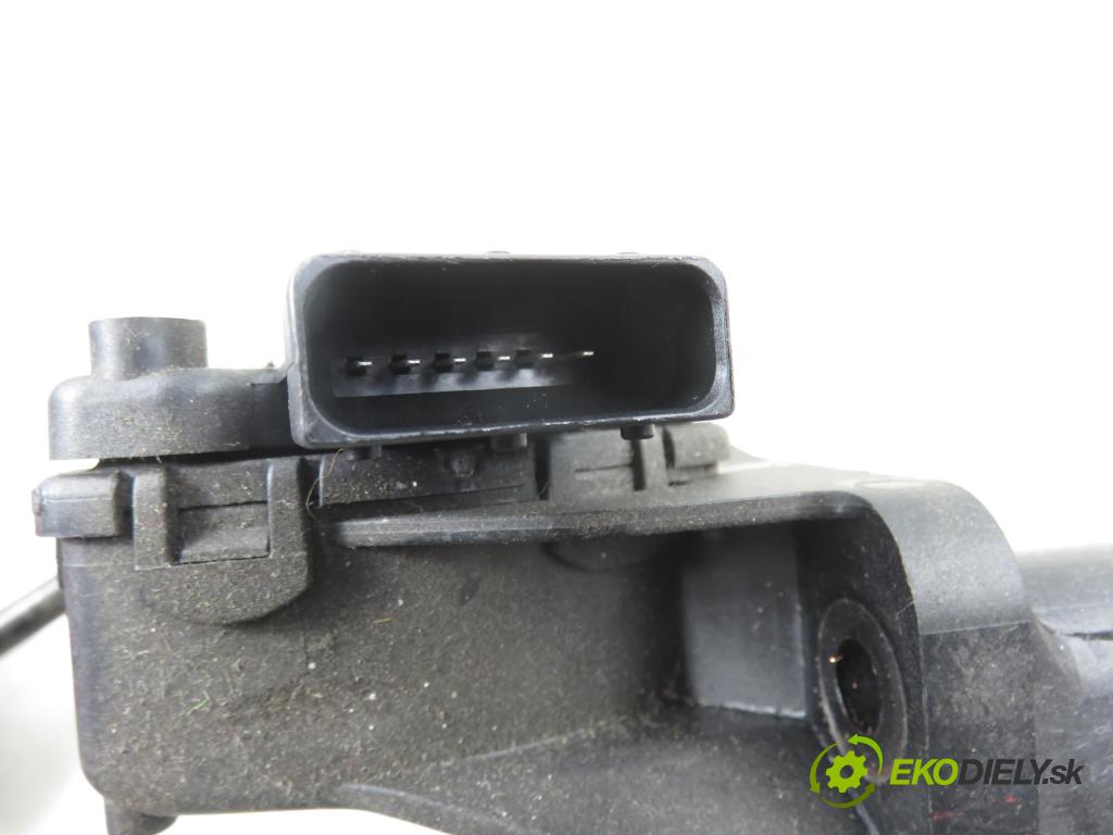 OPEL ASTRA H GTC (L08) HB 2007 66,00 1.4 - Z 14 XEP 1364,00 potenciometr plynového pedálu 24427006ZJ ; 6PV00811302 (Potenciometr plynového pedálu)