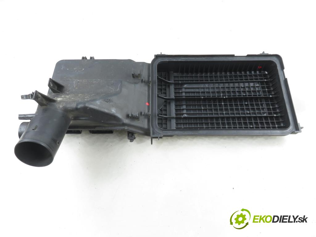MAZDA 3 (BK) HB 2004 77,00 1.6 - B6ZE 1598,00 Riadiaca jednotka Motor 1001407041