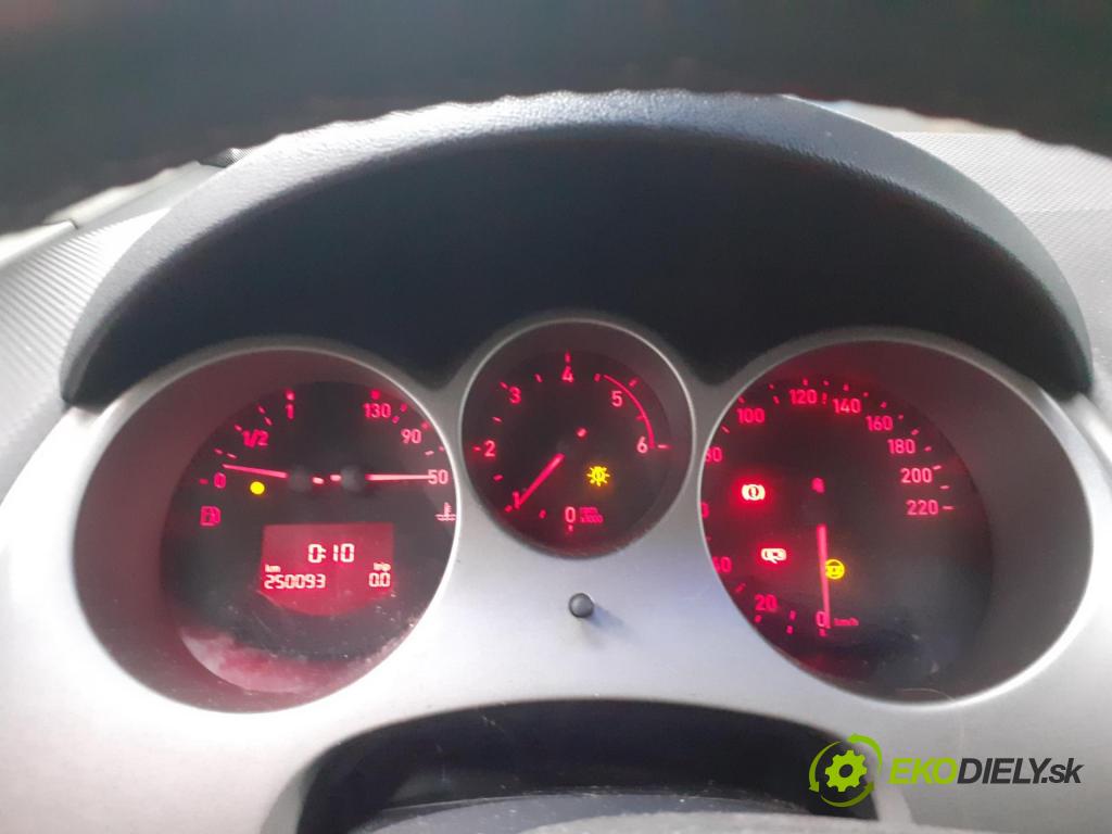 SEAT ALTEA (5P1) MINIVAN 2004 77,00 1.9 TDI PD 105 - BJB 1896,00 Prístrojovka elektrický 5P0920822G
