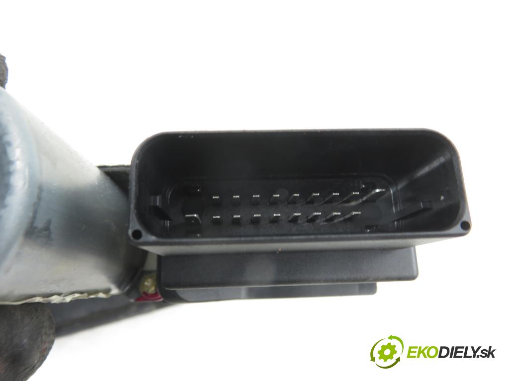 SEAT ALTEA (5P1) MINIVAN 2004 77,00 1.9 TDI - BJB 1896,00 mechanismus oken PTE 5P0839402 ; 1K0959704B
