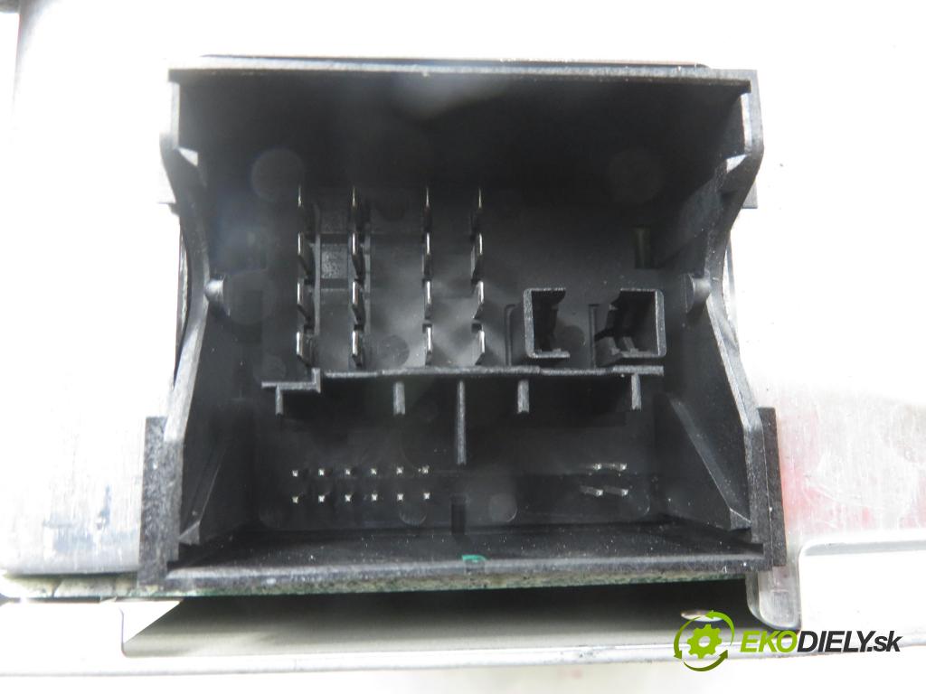FORD MONDEO IV (BA7) LIFTBACK 2007 92,00 1.8 TDCi - KHBA 1753,00 RADIO CD 7S7T18C815BA