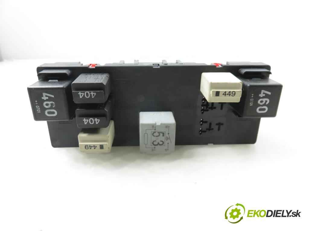 VW GOLF V (1K1) HB 2007 77,00 1.9 TDI - BLS 1896,00 MODUL BORDNETZ 3C0937049AE ; F005V00631