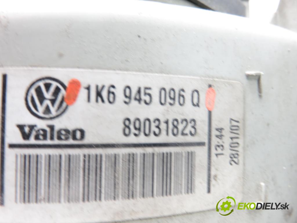 VW GOLF V (1K1) HB 2007 77,00 1.9 TDI - BLS 1896,00 světlo pravé zadní 1K6945096Q