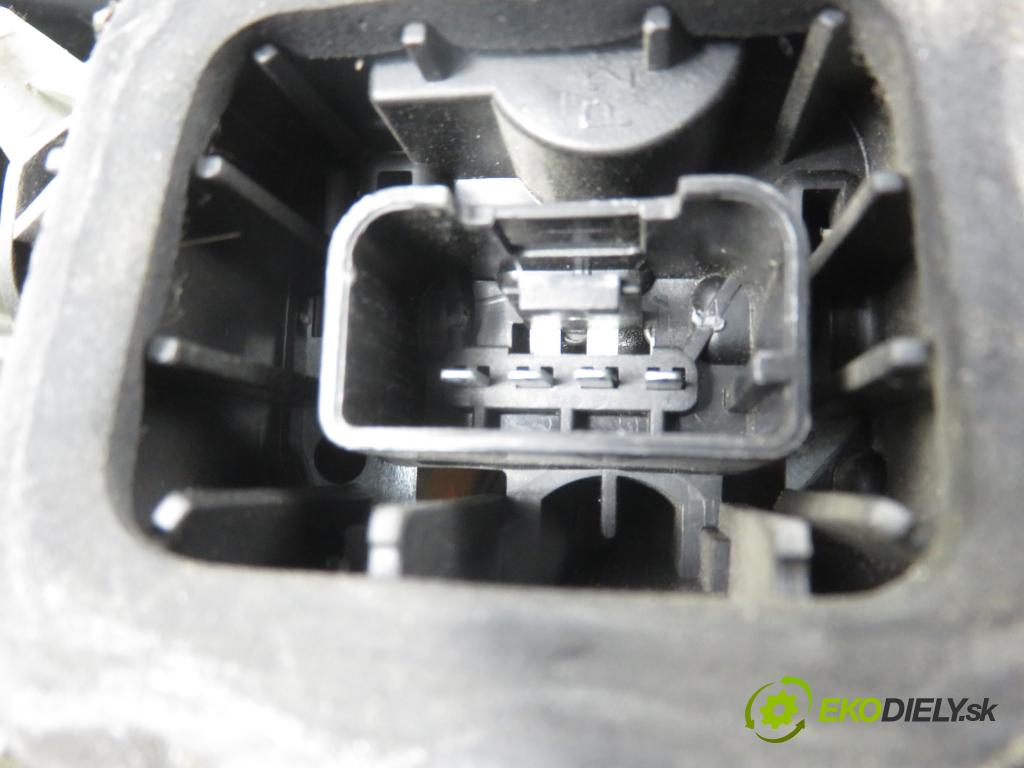 VW GOLF V (1K1) HB 2007 77,00 1.9 TDI - BLS 1896,00 světlo pravé zadní 1K6945096Q