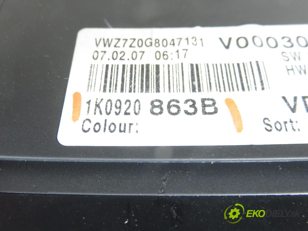 VW GOLF V (1K1) HB 2007 77,00 1.9 TDI - BLS 1896,00 prístrojovka elektrický 1K0920863B