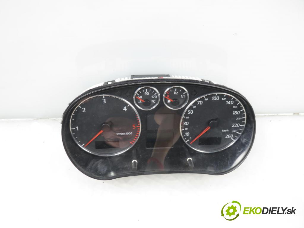 AUDI A3 (8L1) HB 2001 96,00 1.9 TDI - ASZ 1896,00 prístrojovka elektrický 8L0920900E