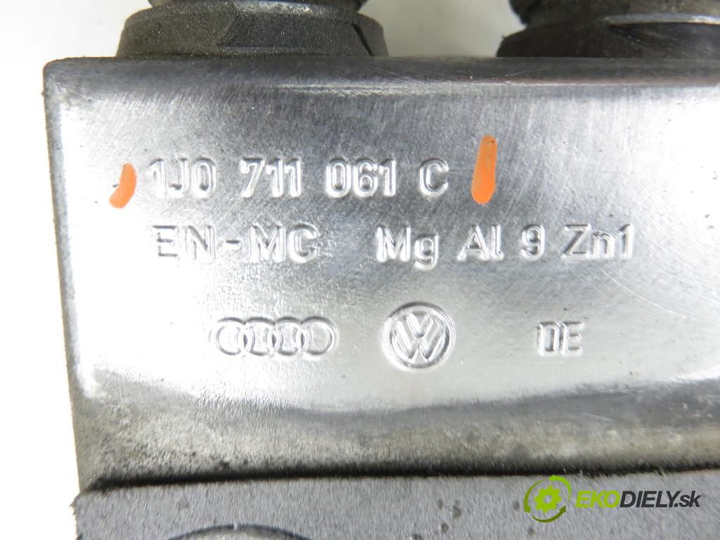 AUDI A3 (8L1) HB 2001 96,00 1.9 TDI PD 130 - ASZ 1896,00 ZVEDÁK: 1J0711061C