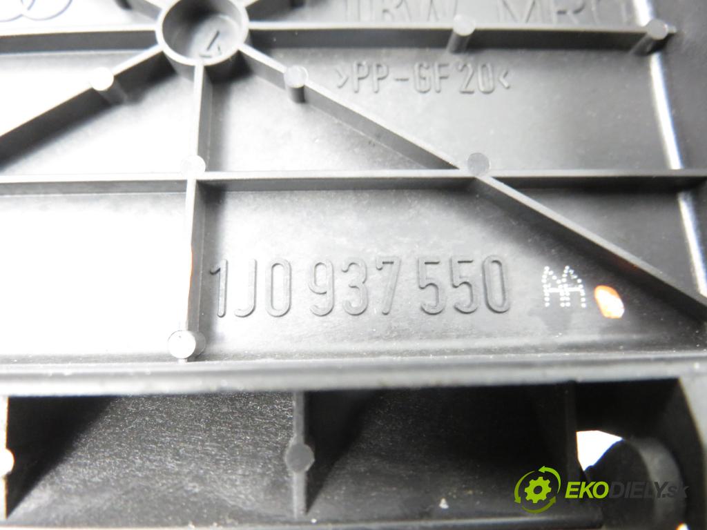 AUDI A3 (8L1) HB 2001 96,00 1.9 TDI PD 130 - ASZ 1896,00 Skrinka POJISTKY: na BATÉRIA 1J0937550AA