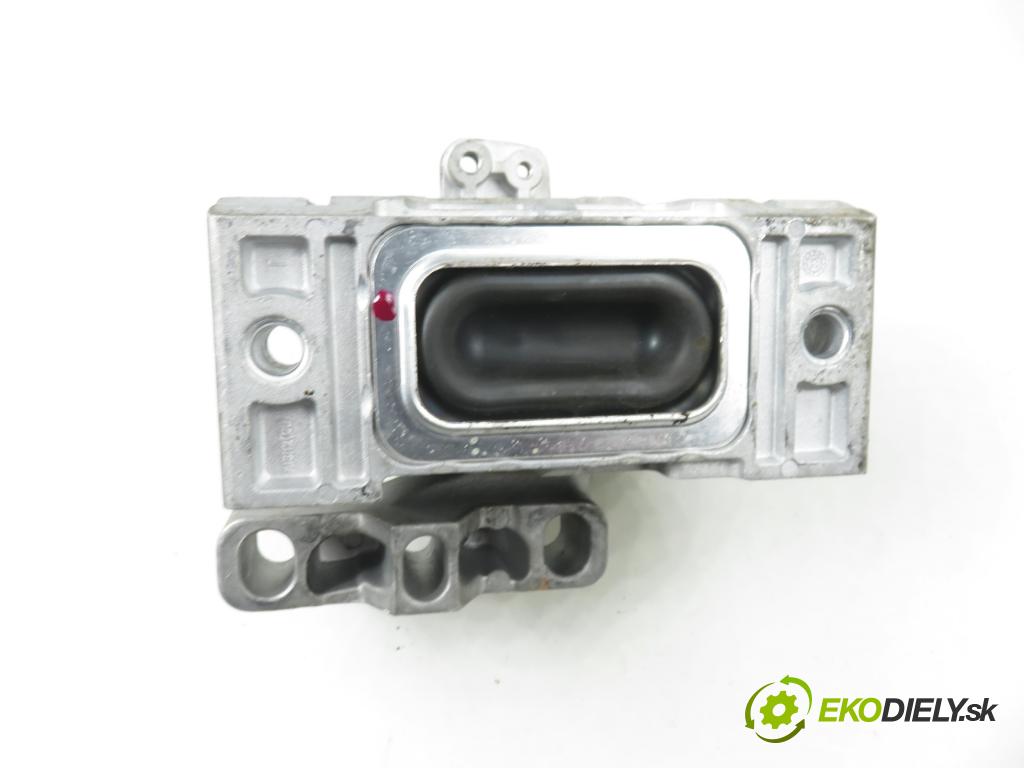 AUDI A3 (8L1) HB 1999 92,00 1.8 - AGN 1781,00 AirBag motora 15908