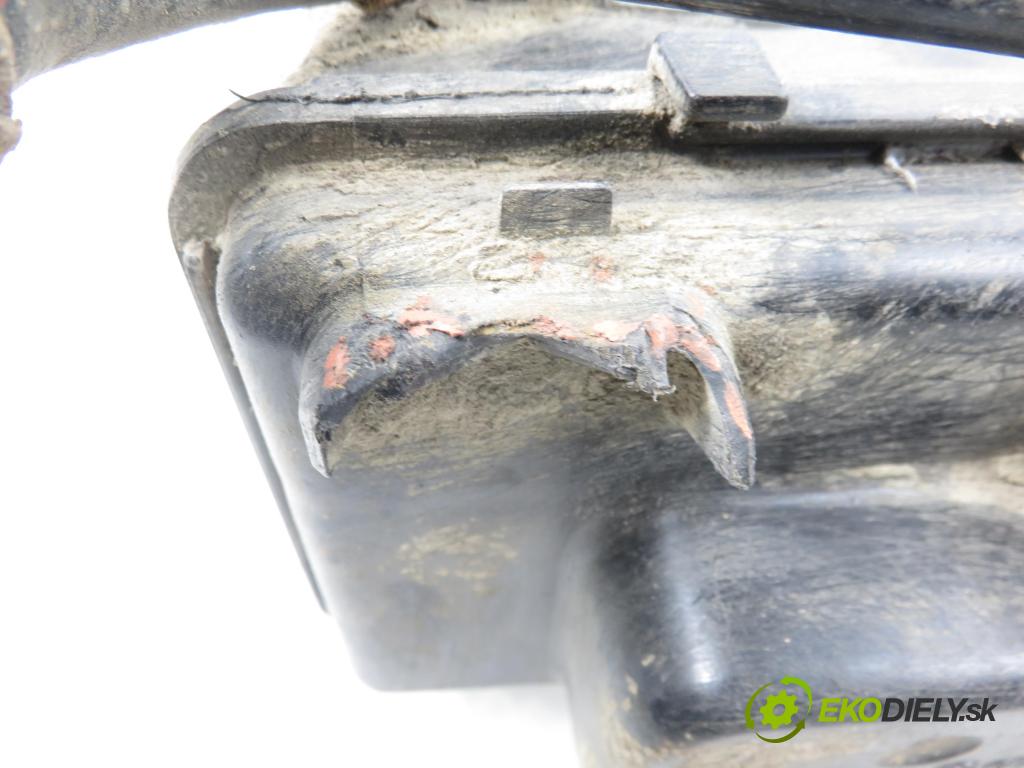 SEAT TOLEDO I (1L) LIFTBACK 1994 85,00 2.0 i - 2E 1984,00 Pumpa paliva 0580453914 ; 191906090