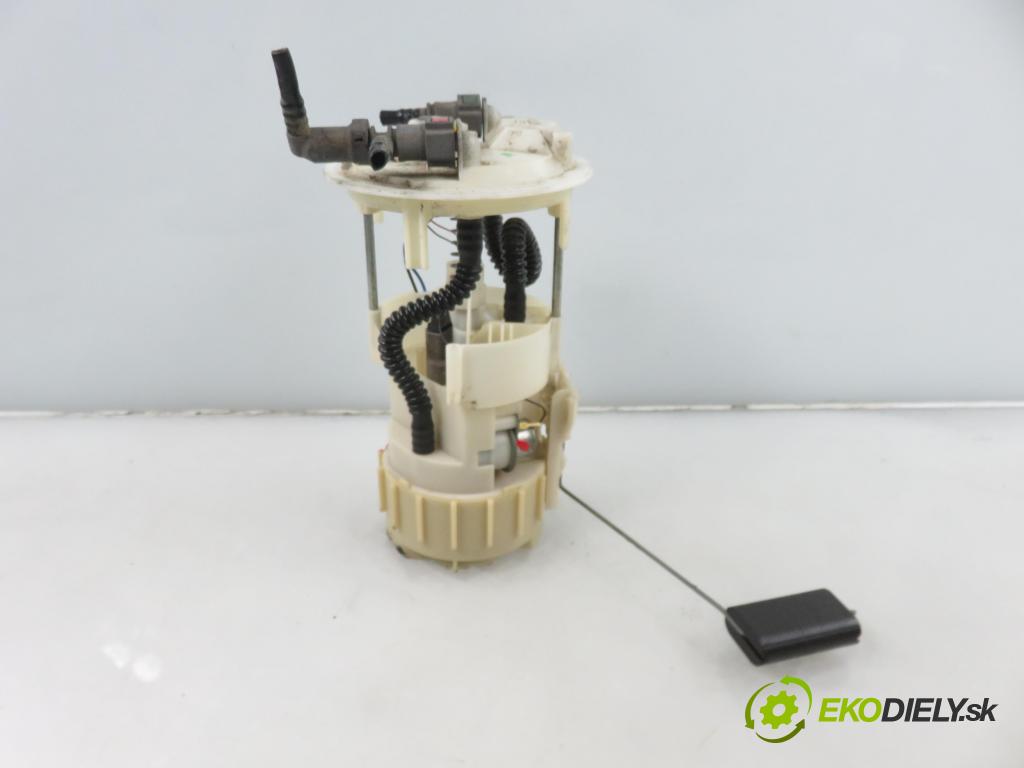 RENAULT MEGANE II (BM0/1_, CM0/1_) HB 2007 82,00 1.6 16V - K4M 812 1598,00 Pumpa paliva 8200689362