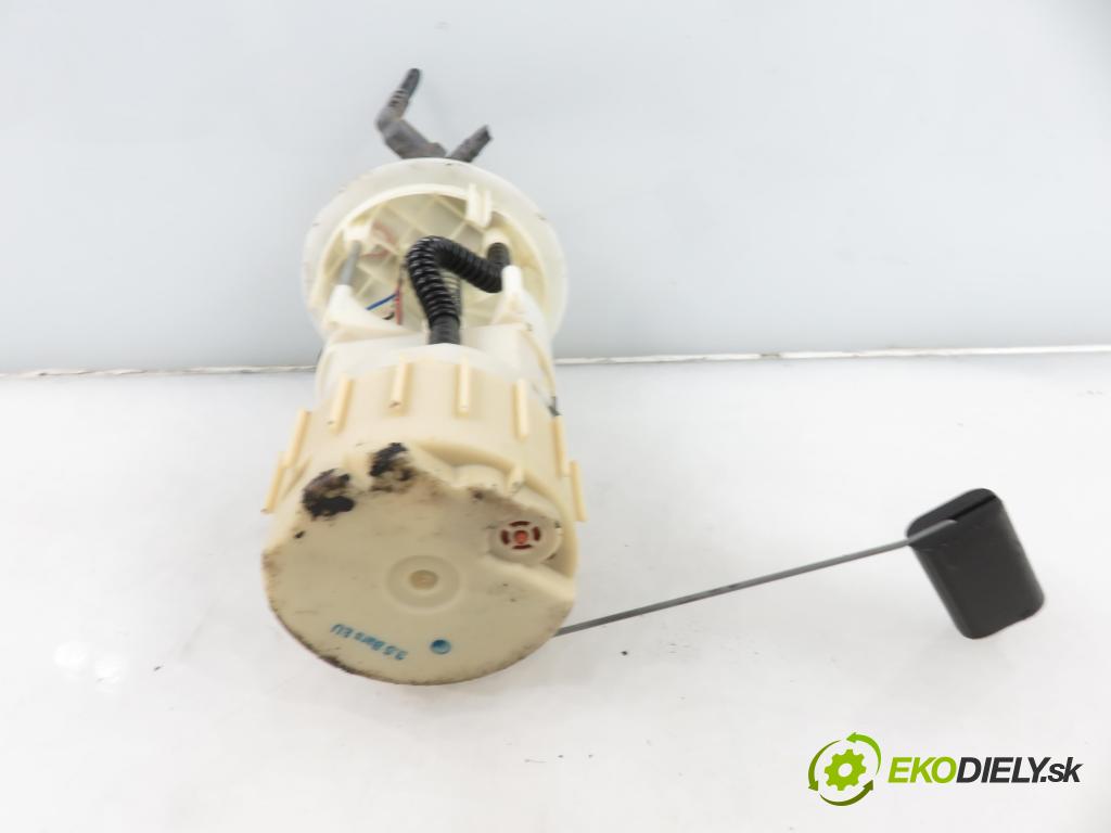 RENAULT MEGANE II (BM0/1_, CM0/1_) HB 2007 82,00 1.6 16V - K4M 812 1598,00 Pumpa paliva 8200689362
