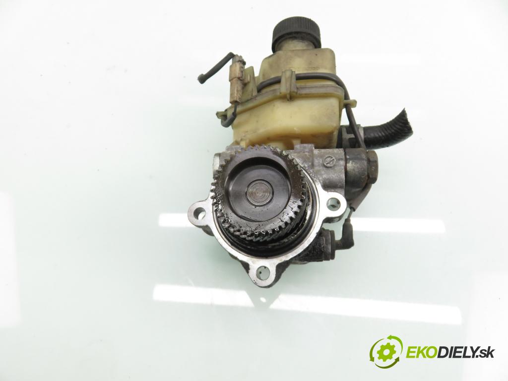 MAZDA 5 (CR19) MINIVAN 2006 105,00 2.0 MZR-CD 143 - RF7J 1998,00 Pumpa servočerpadlo  (Servočerpadlo)