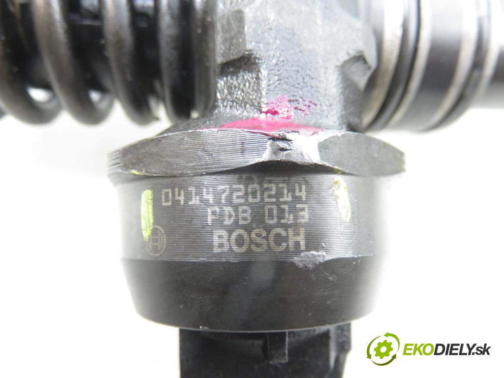 AUDI A4 (8E2, B6) SEDAN 2001 74,00 1.9 TDI PD 101 - AVB 1896,00 Vstrekovač 038130073AR ; 0414720214 (Vstrekovač paliva)