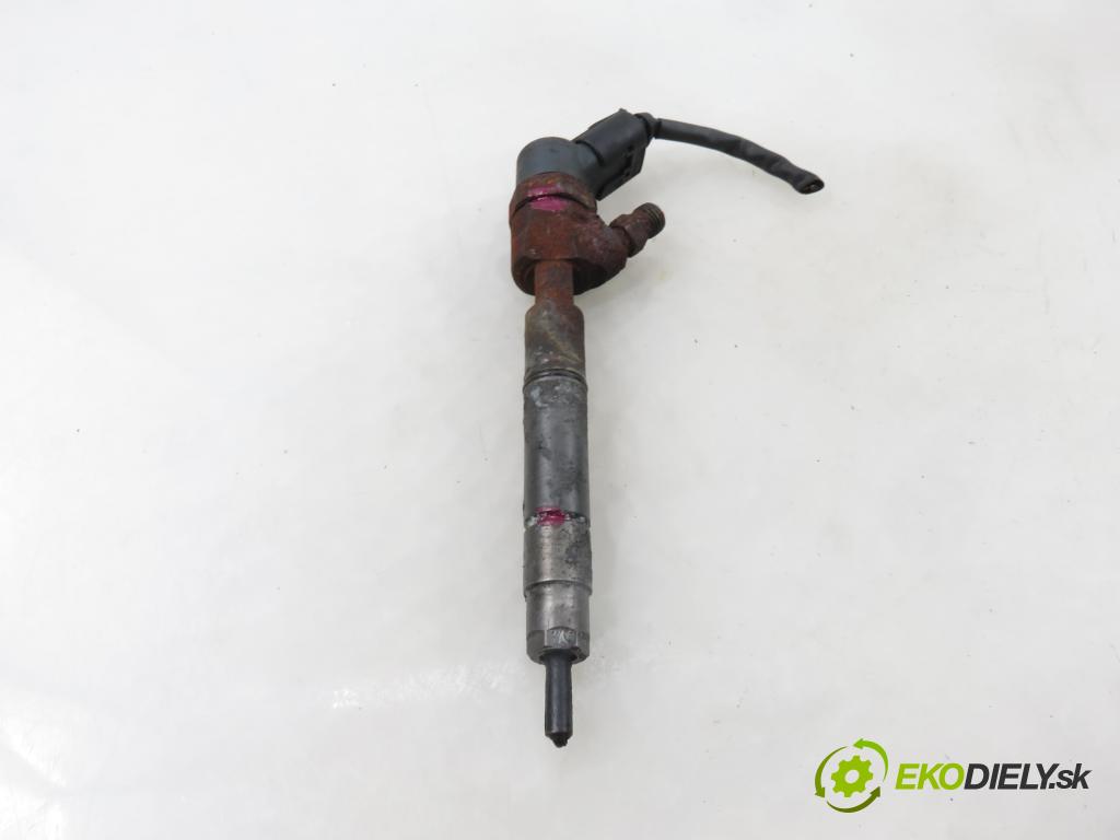 MERCEDES-BENZ KLASA A (W168) HB 2001 70,00 A 170 CDI 95 - OM 668.942 1689,00 vstrekovač 0986435058 ; 6680701287 (Vstrekovač paliva)