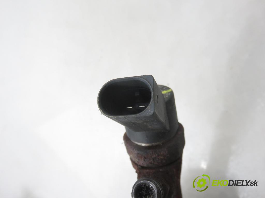 MERCEDES-BENZ KLASA A (W168) HB 2001 70,00 A 170 CDI 95 - OM 668.942 1689,00 vstrekovač 0986435058 ; 6680701287 (Vstrekovač paliva)
