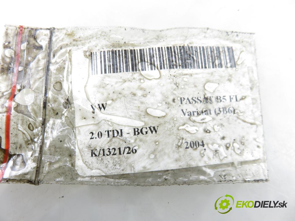 VW PASSAT B5.5 Variant (3B6) KOMBI 2004 100,00 2.0 TDI - BGW 1968,00 vstříkovač 038130073BC ; 0414720222 (Vstřikovač paliva)