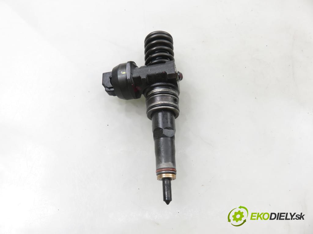 VW PASSAT B5.5 Variant (3B6) KOMBI 2004 100,00 2.0 TDI - BGW 1968,00 vstříkovač 038130073BC ; 0414720222 (Vstřikovač paliva)
