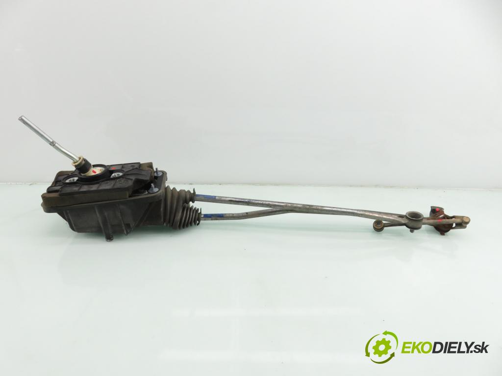 SEAT EXEO (3R2) SEDAN 2010 105,00 2.0 TDI CR 143 - CAGA 1968,00 ZVEDÁK: 8E0711271H ; 8E0711151L